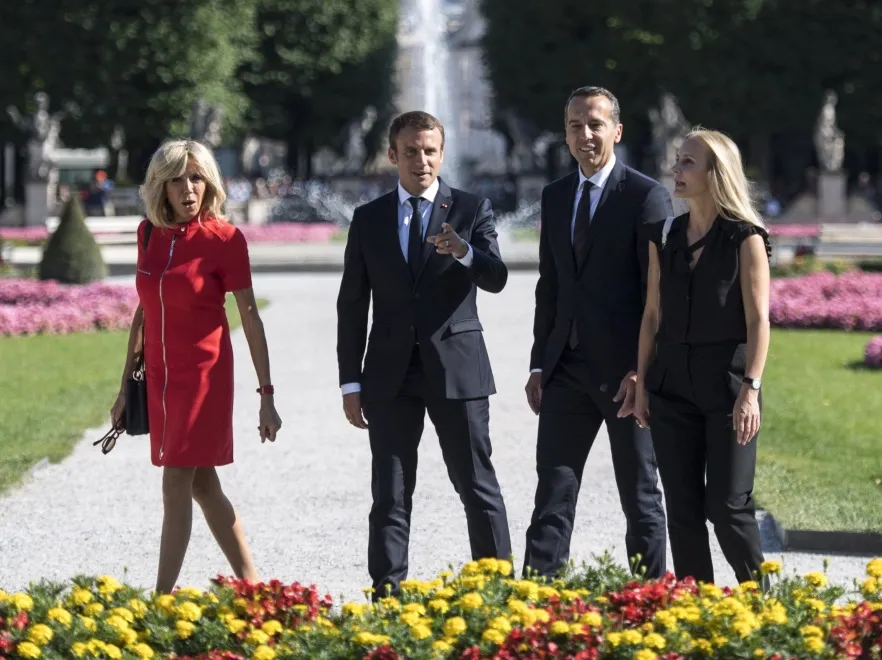 10395529-brigitte-macron-emmanuel-macron.jpg