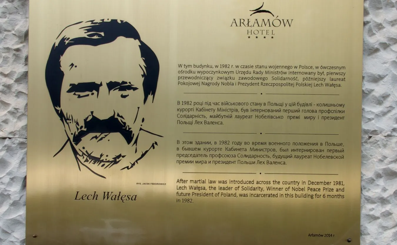 Jan Żaryn: Lech Wałęsa na pewno nie powinien być usunięty z kart historii