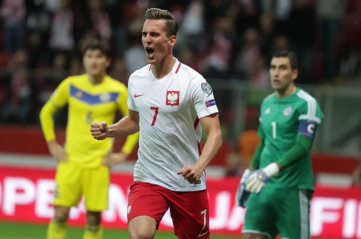 Arkadiusz Milik cieszy się ze zdobytej bramki