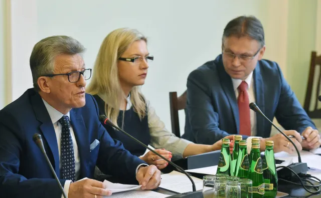 Posłowie PiS-adwokaci pod lupą rzeczników dyscyplinarnych. Mularczyk: To działanie nielegalne