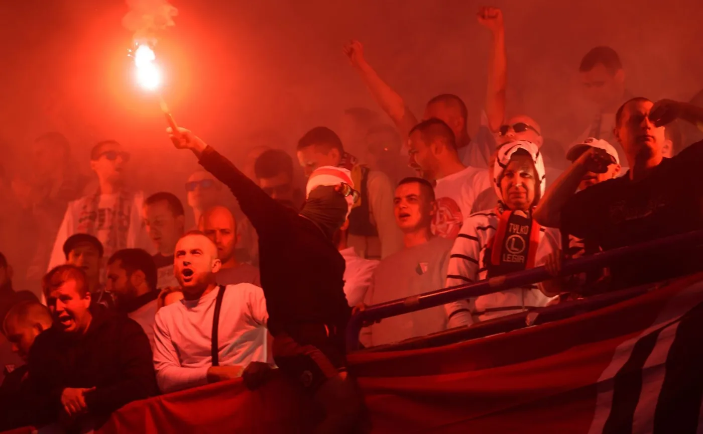 Kibice Legii Warszawa na meczu z Lechem Poznań