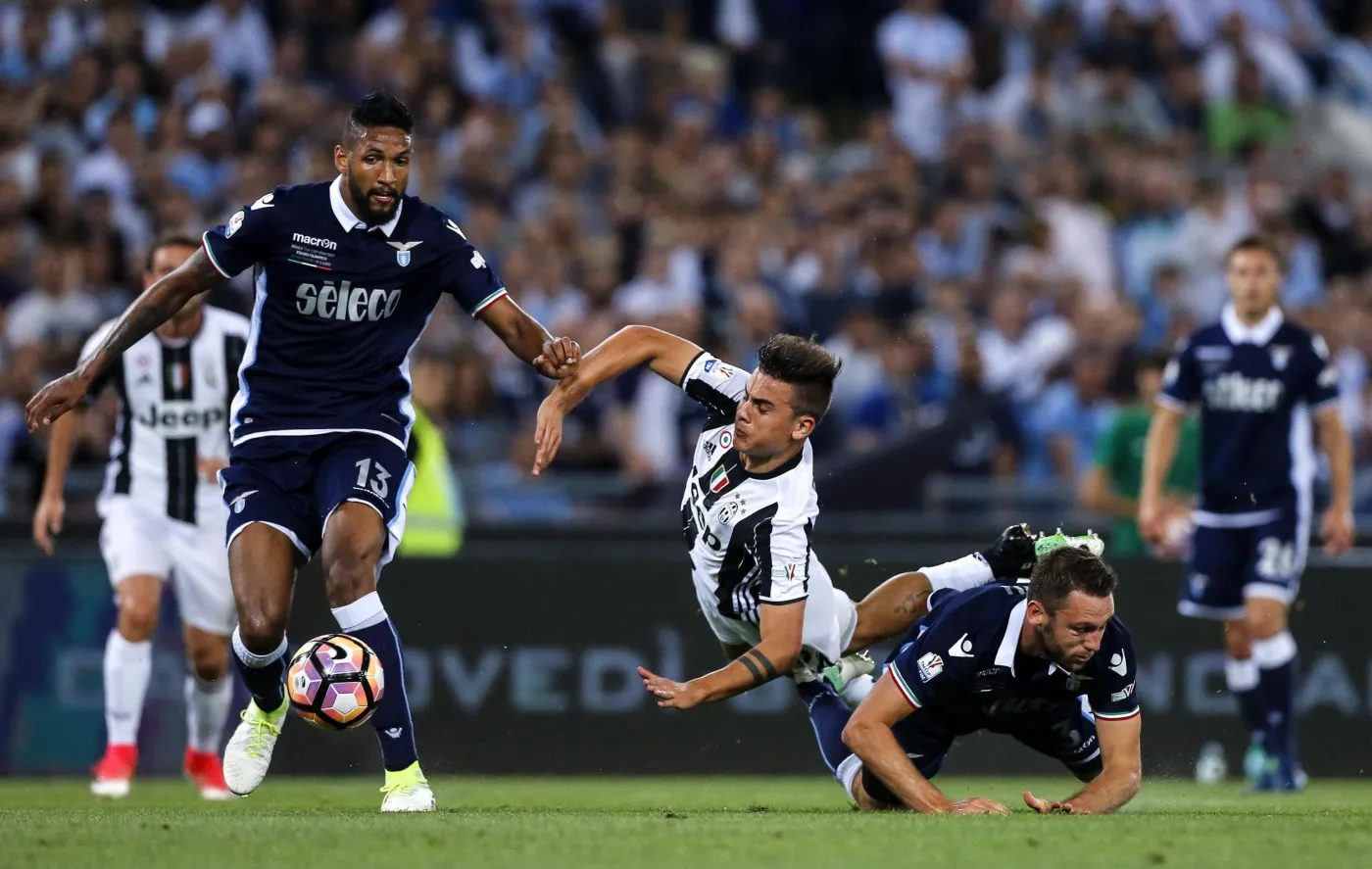 Paulo Dybala, Stefan de Vrij i Wallace