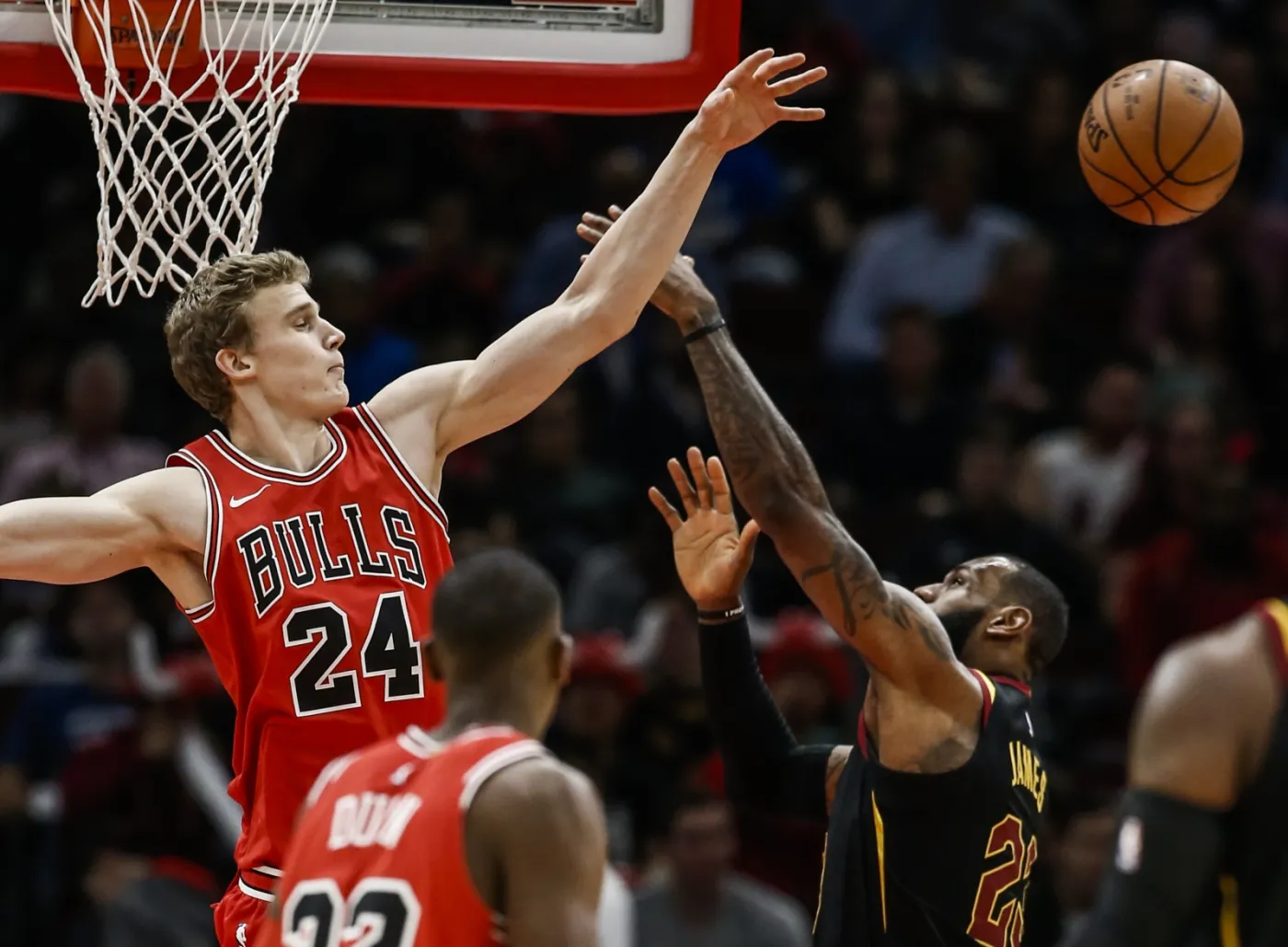 Lauri Markkanen i LeBron James
