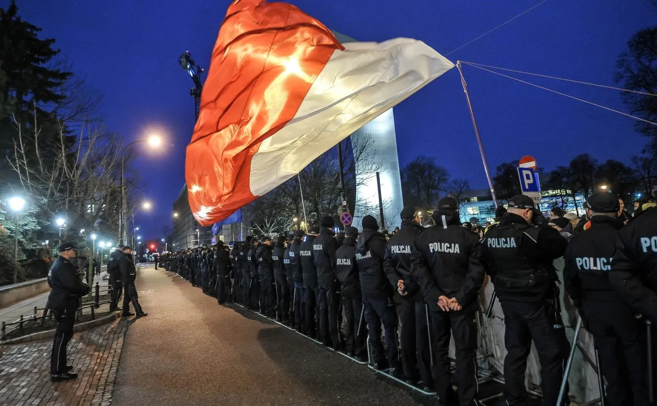 Policja przed Sejmem i protest Obywateli RP