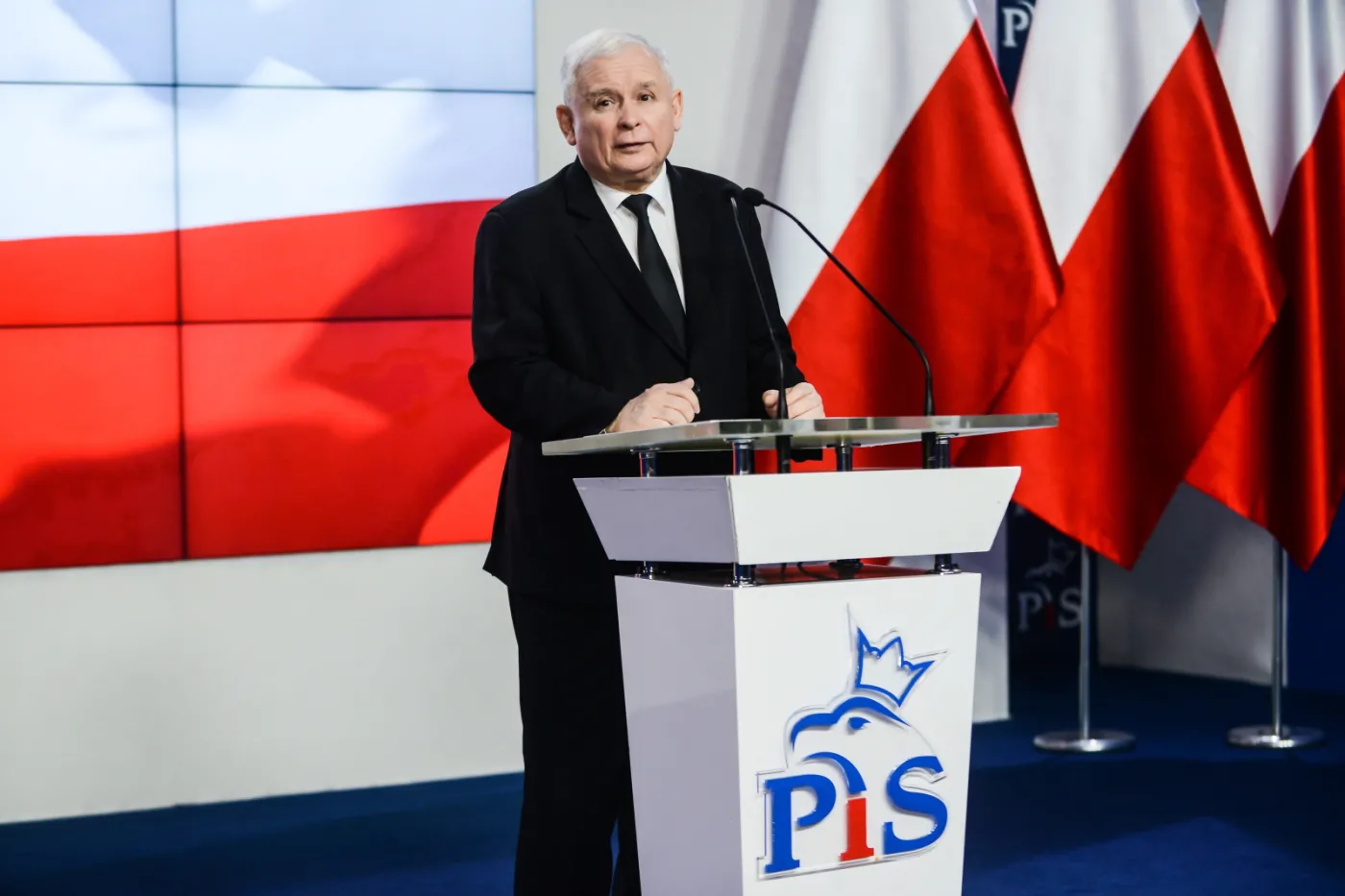 Prezes PiS Jarosław Kaczyński podczas konferencji prasowej, po spotkaniu z sekretarzem stanu Stanów Zjednoczonych Rexen Tillersonem.