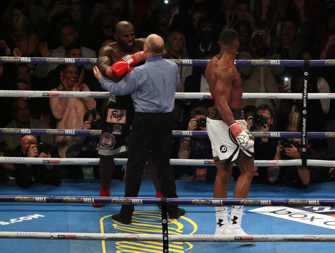 10538865-anthony-joshua-i-carlos-takam.jpg
