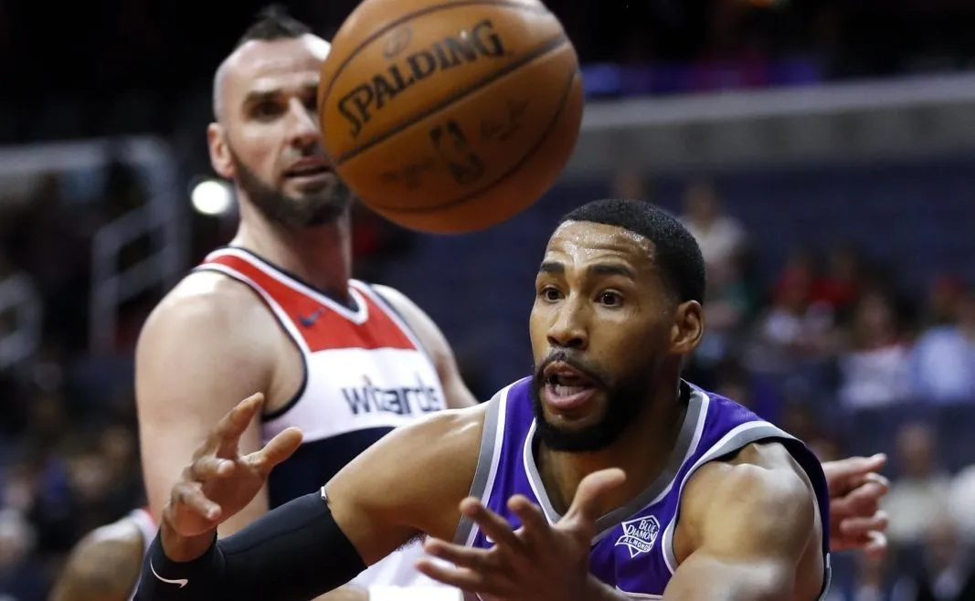 Garrett Temple i Marcin Gortat