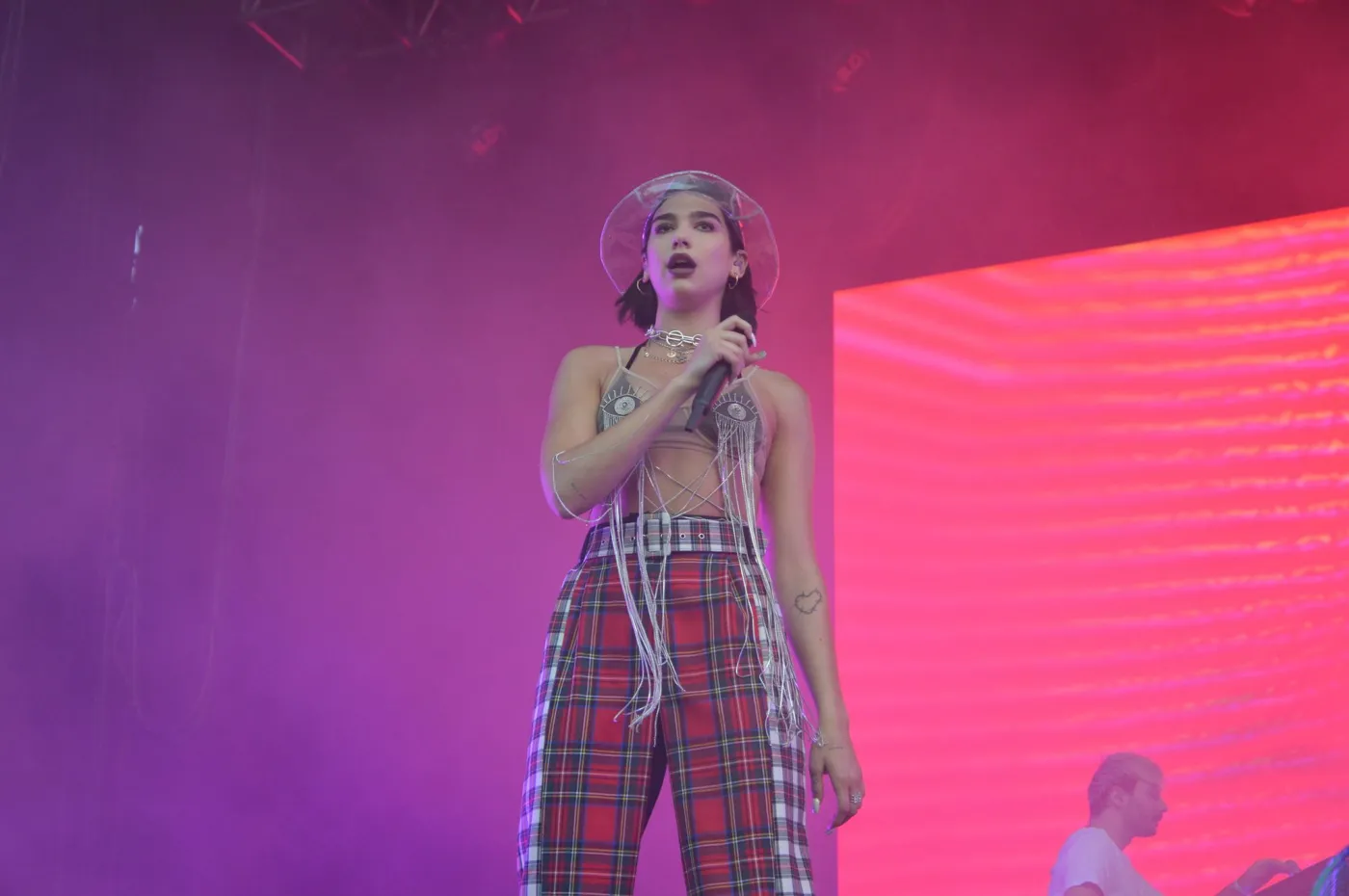 11005421-dua-lipa-podczas-orange-warsaw.jpg