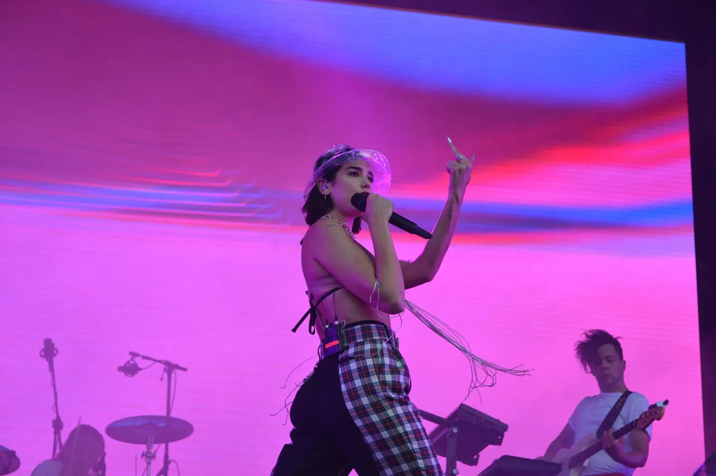 11005613-dua-lipa-podczas-orange-warsaw.jpg
