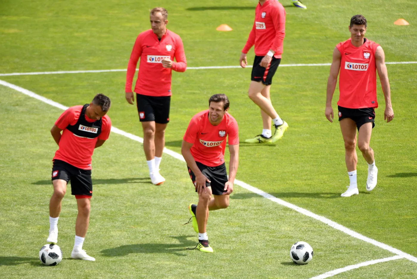 Sławomir Peszko, Kamil Grosicki, Grzegorz Krychowiak i Robert Lewandowski podczas treningu w Arłamowie