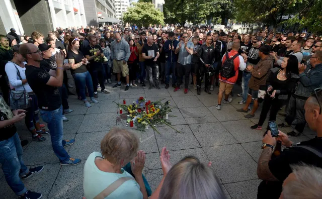 Niemckie media: Mobilizacja radykalnej prawicy w Chemnitz