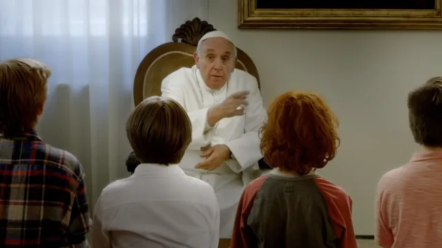 Film przygodowy, w którym papież Franciszek gra papieża Franciszka już niebawem w kinach