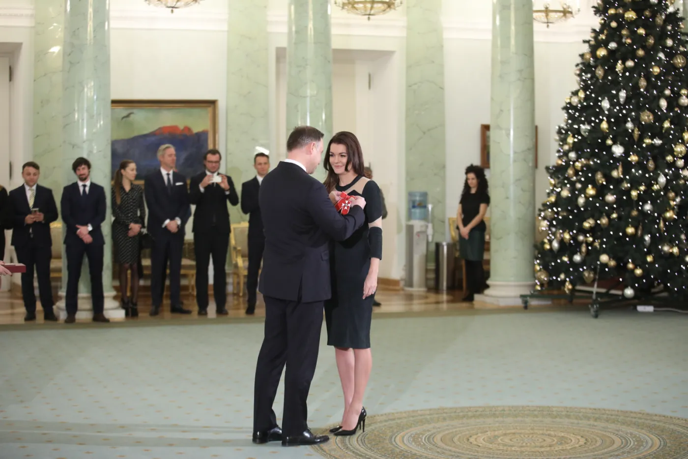 12010940-prezydent-andrzej-duda-odznacza.jpg
