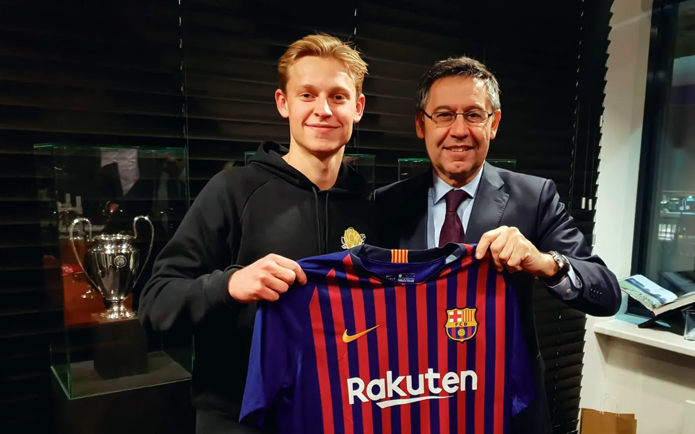 Liga hiszpańska: Frenkie de Jong przejdzie z Ajaksu do Barcelony