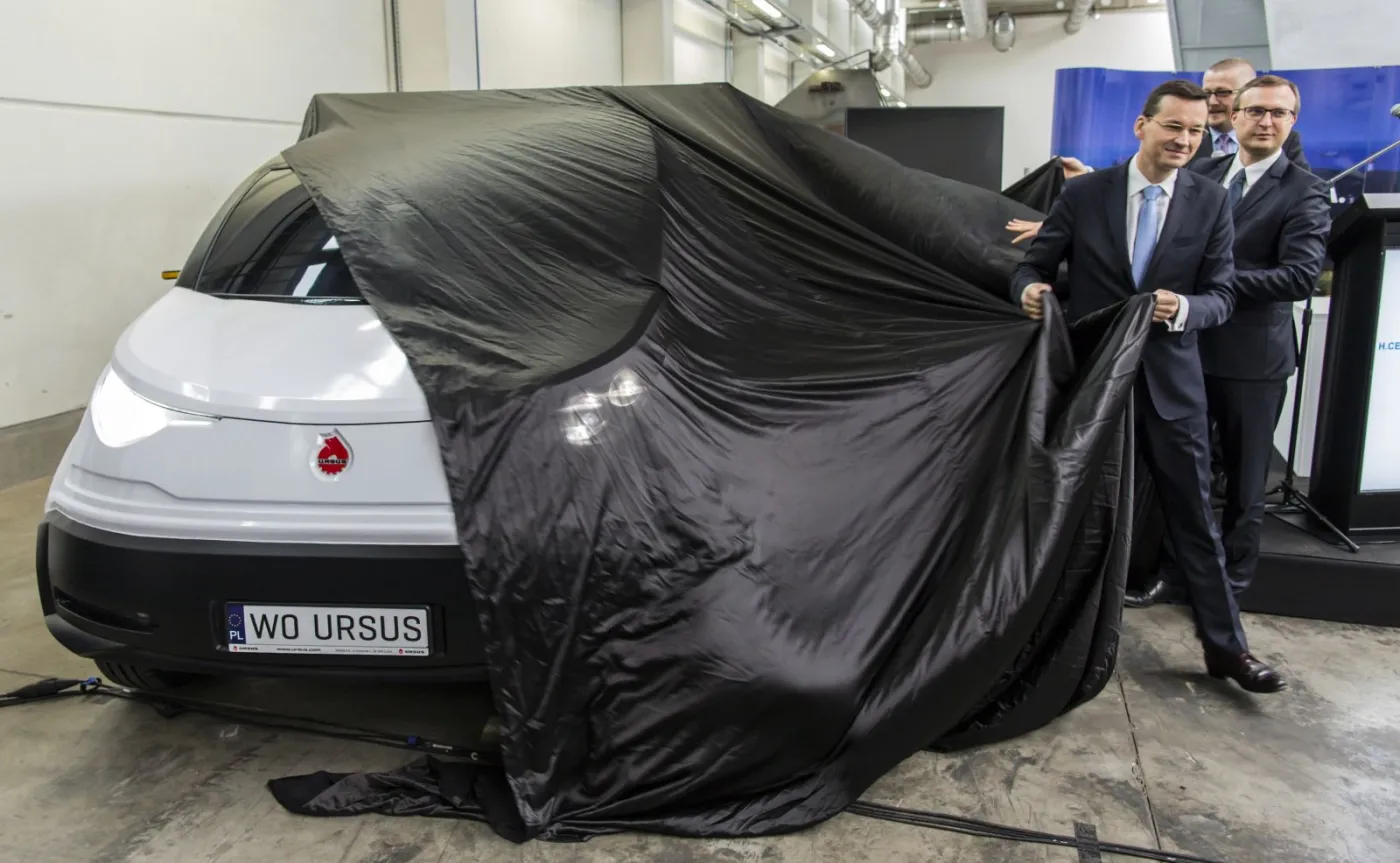 E-poloneza czas zacząć, czyli elektryczny pościg polskiego rządu za resztą świata z przeszkodami