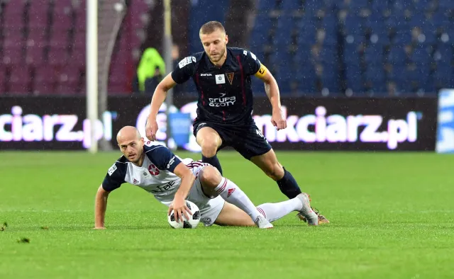 Ekstraklasa: Adam Buksa bohaterem meczu z Wisłą. Strzelił dwa gole liderowi