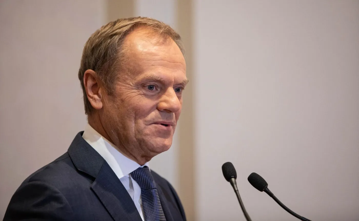 Tusk: Nie musimy "wstawać z kolan", bo nigdy na nich nie byliśmy