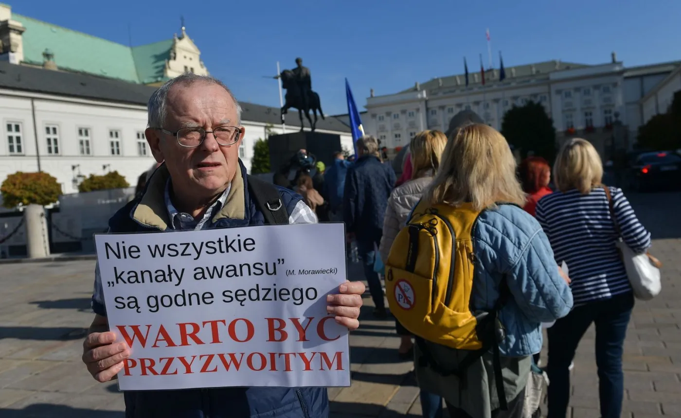 Prezydent powołał kolejnych sędziów SN. Tym razem bez obecności kamer. LISTA NAZWISK