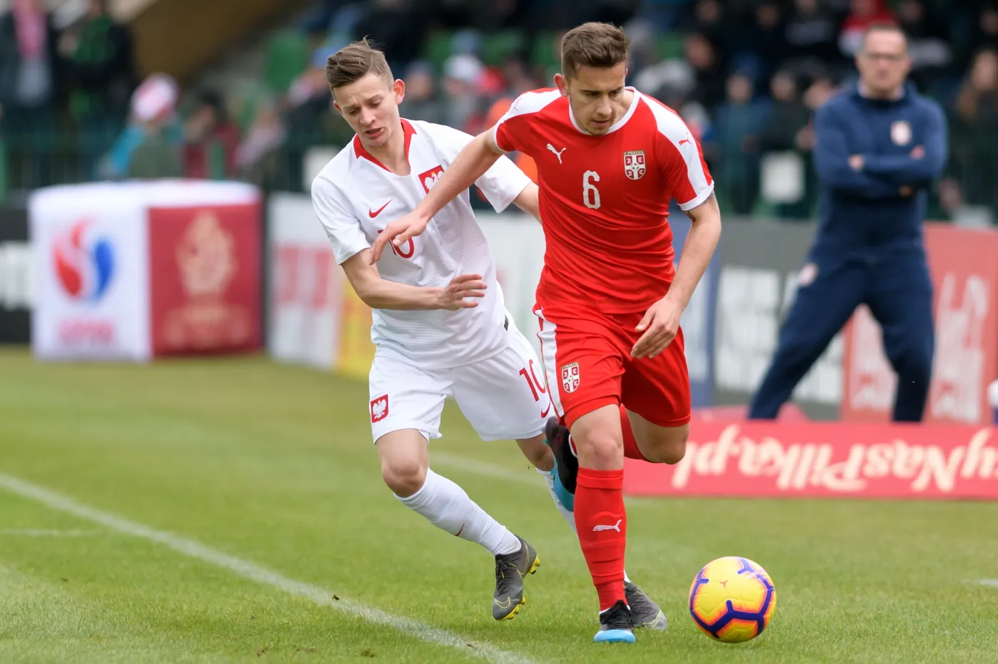 Sebastian Szymański (L) i Miladin Stevanović (P)