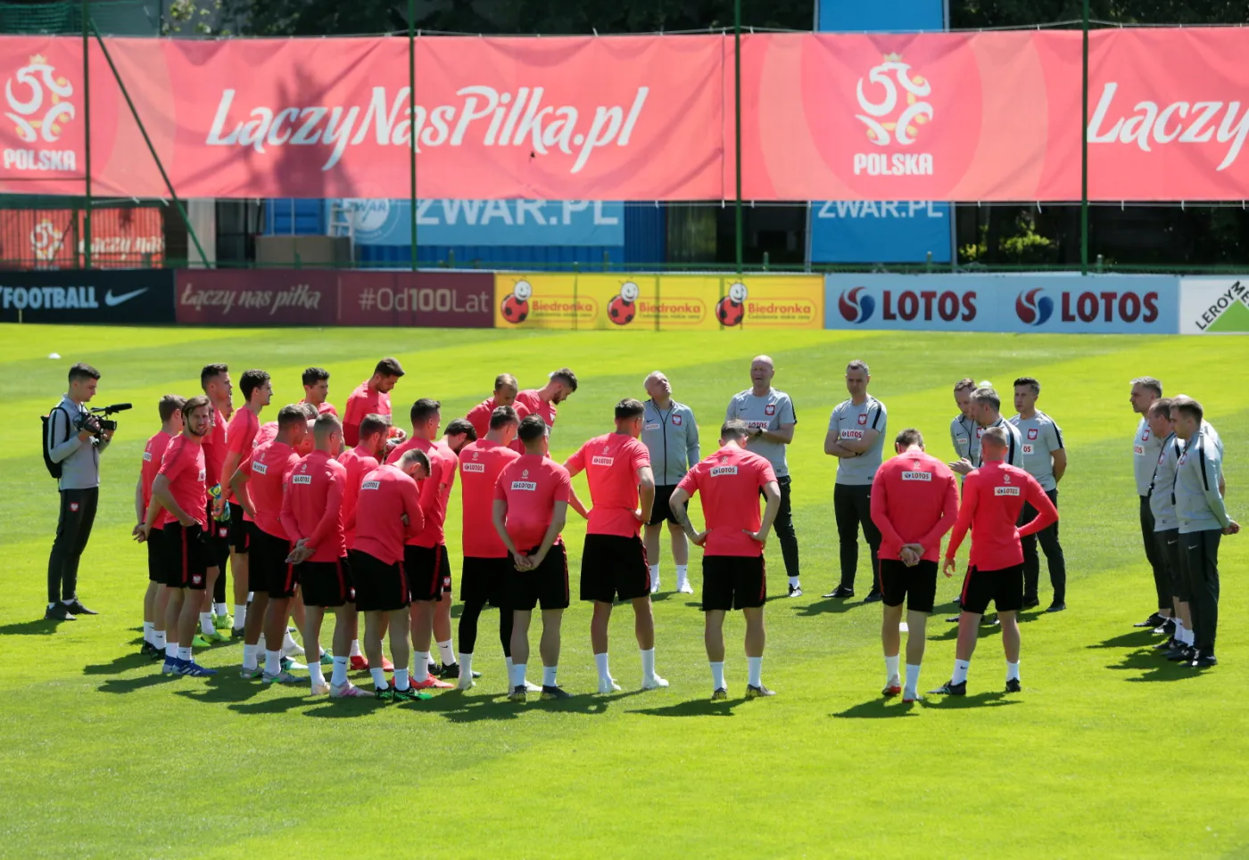 Piłkarze reprezentacji Polski podczas treningu kadry w Warszawie