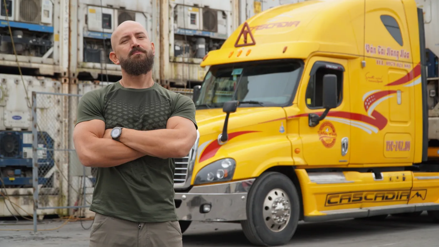 Dawid Andres "Ciężarówką przez Wietnam"