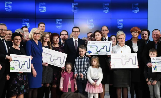 Koniec Polski bez deficytu. Dziura w finansach może sięgnąć 3 proc. PKB