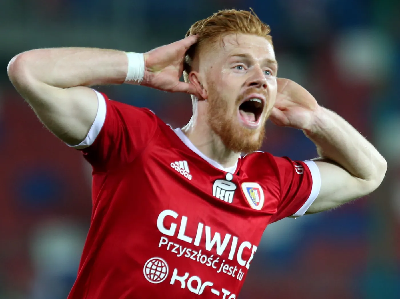 Piłkarz Piasta Gliwice Mikkel Kirkeskov po strzeleniu gola z rzutu wolnego w meczu Ekstraklasy z Górnikiem Zabrze