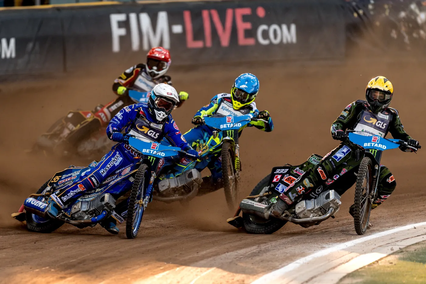 Australijczyk Max Fricke (kask czerwony), Artiom Łaguta ze Rosji (niebieski) oraz Polacy Bartosz Zmarzlik (biały) i Janusz Kołodziej (żółty)