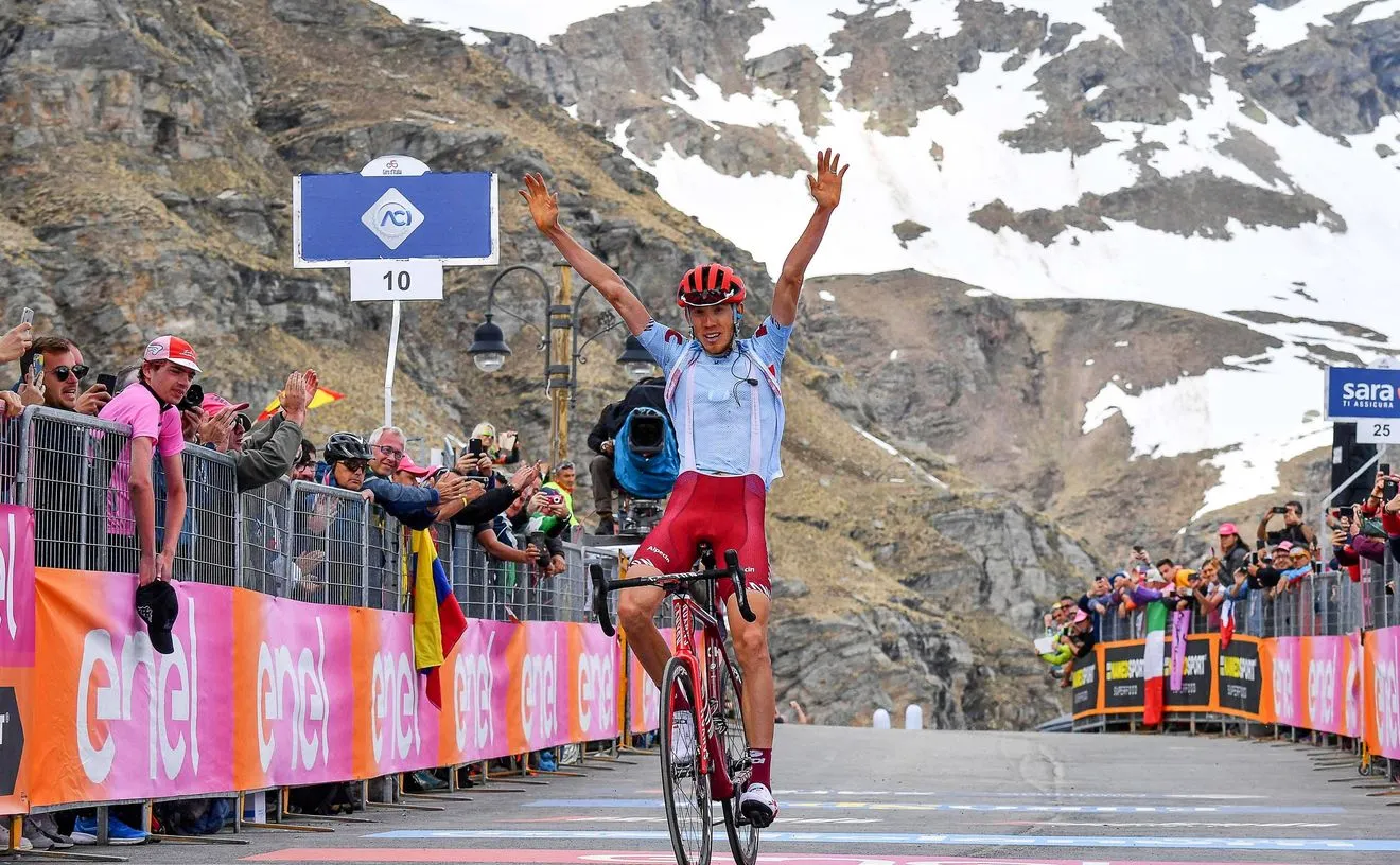 Etapowe zwycięstwo Zakarina w tegorocznym Giro d'Italia