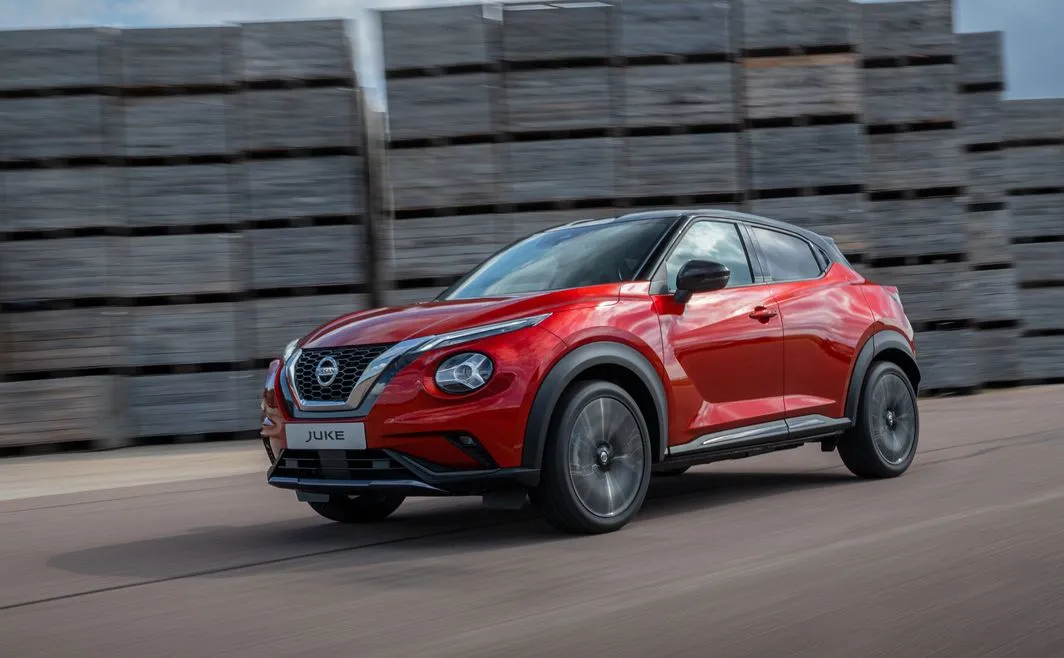 12571113-new-nissan-juke-unveil-dynamic.jpg