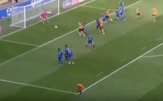 Kamil Grosicki strzela gola dla Hull City