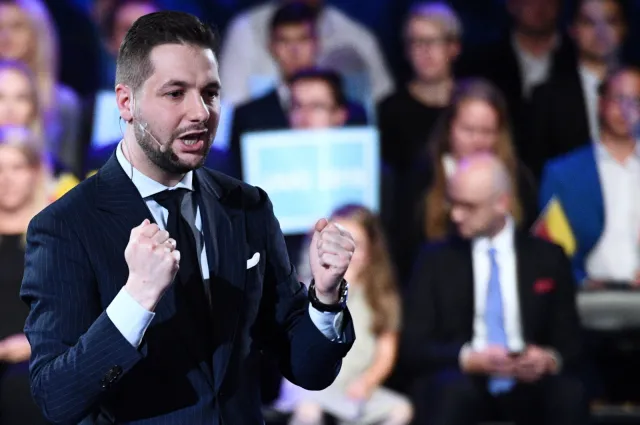 Europarlament powołał grupę monitorującą praworządność w UE. Jednym z jej członków został Patryk Jaki