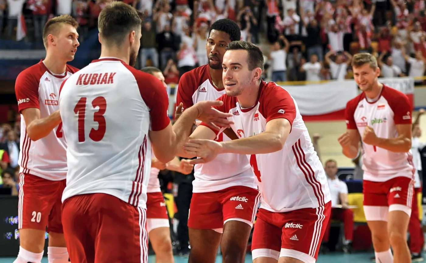 Radość Polaków po zwycięstwie nad Niemcami