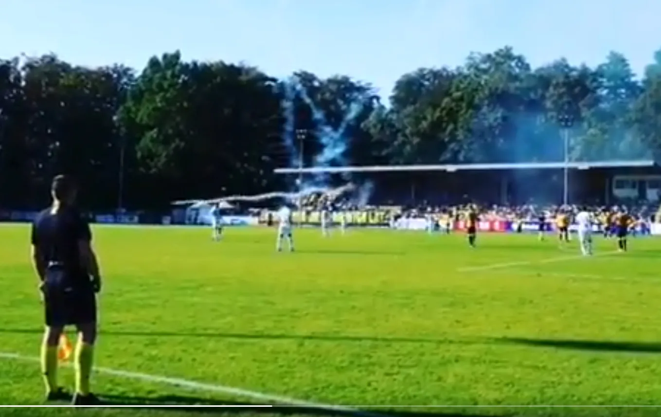 Rakietnicą w bramkarza Lechii Gdańsk