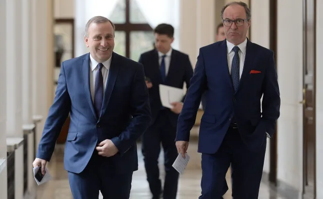 Blok lewicowy na wybory niepewny. Wszystko w rękach... Schetyny. Czarzasty "ogonem przy psie"?