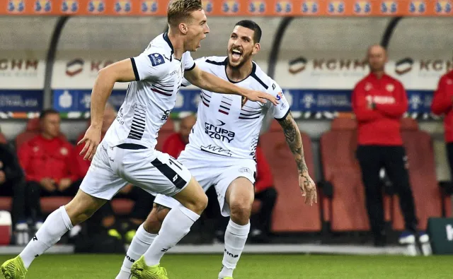 Ekstraklasa: Pogoni (na razie) nikt nie dogoni. Portowcy wygrali i odskoczyli rywalom