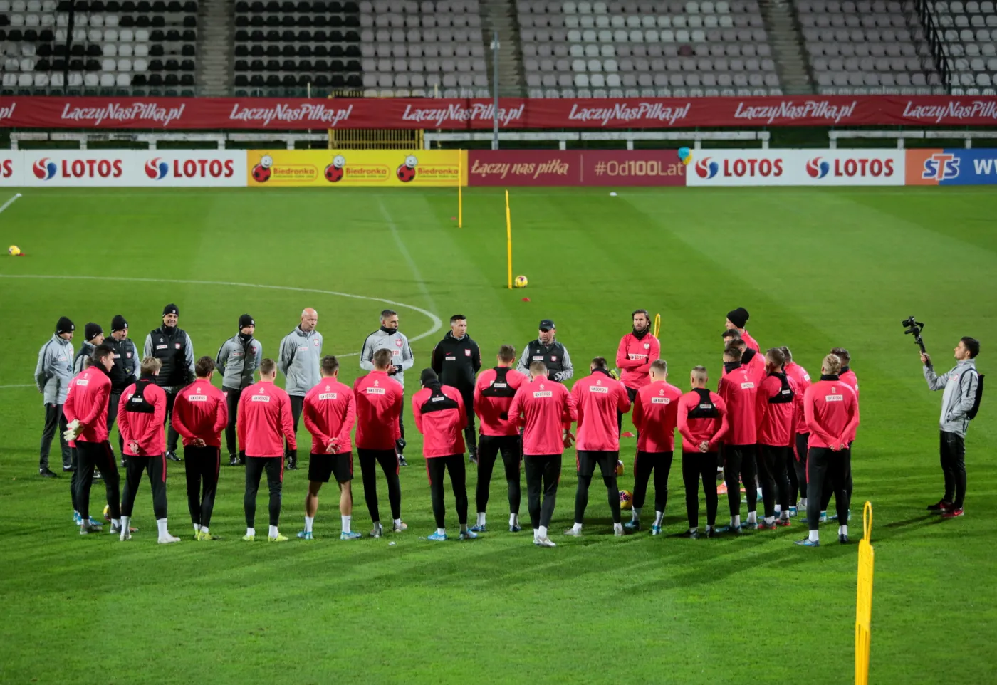 Piłkarze reprezentacji Polski podczas treningu kadry w Warszawie
