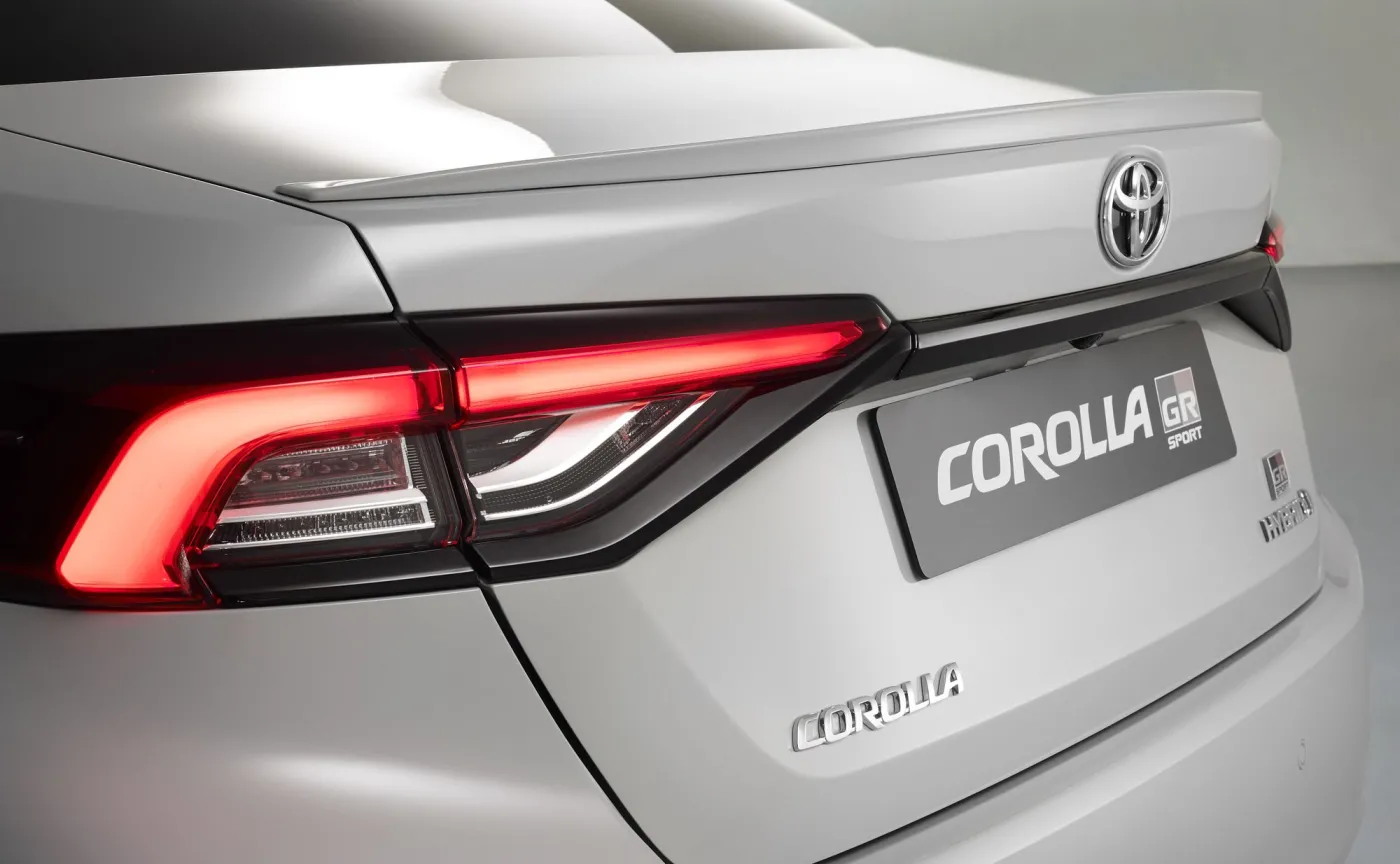 toyota-corolla-sedan-gr-sport-28123564.jpg