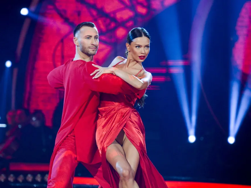 Tak trzeba się zatracać w występach! Niegrzeczne ujęcia Edyty Zając w "Tańcu z gwiazdami"