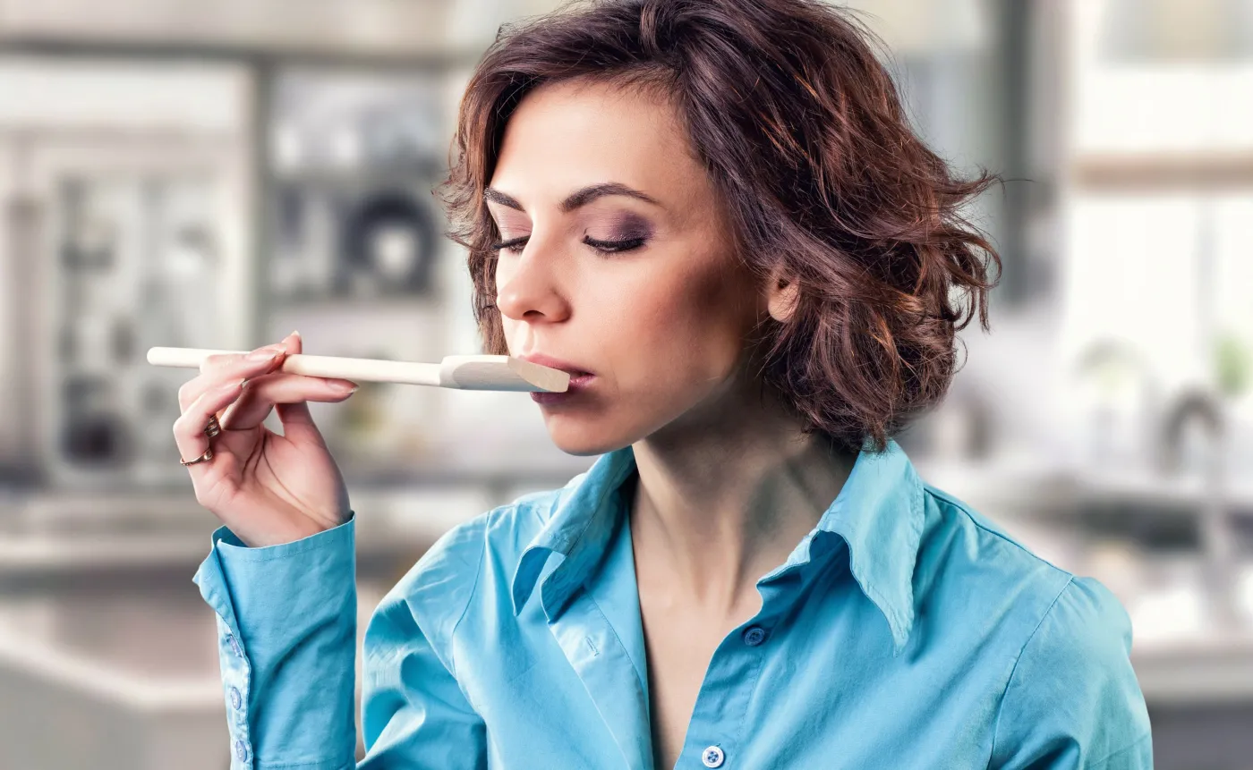 Utrata powonienia i smaku częstsza u kobiet chorych na Covid-19 niż u mężczyzn