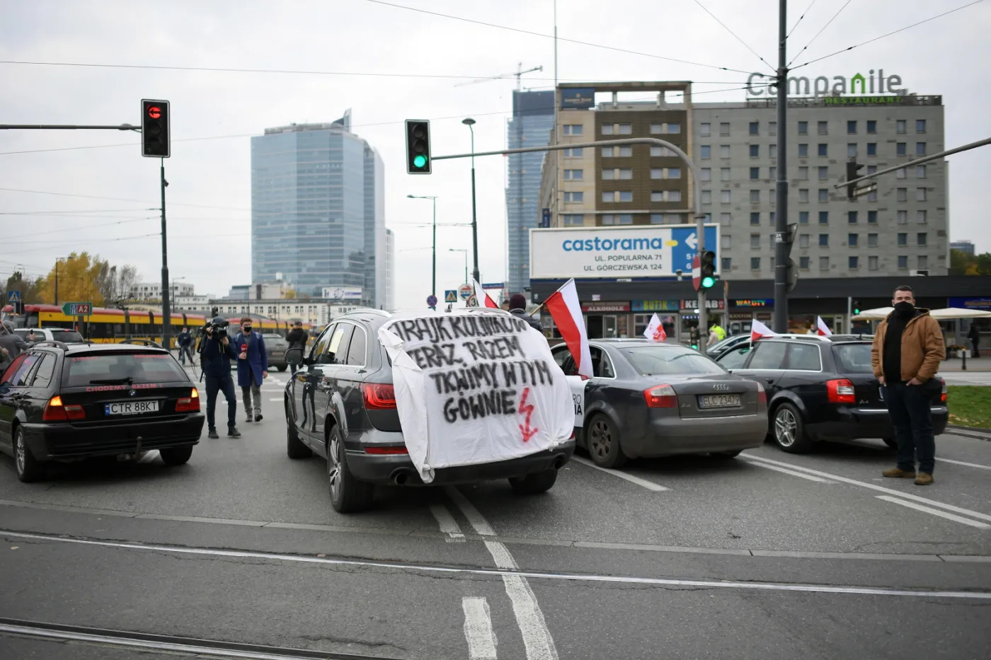 Protestujący przeciwko decyzji TK ws. aborcji już pod Sejmem