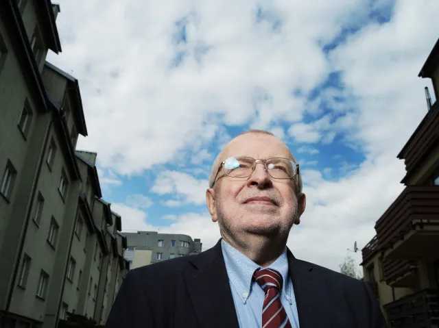 Lewicki: Owczy pęd plus emocje wywołały efekt hejtowania Trumpa