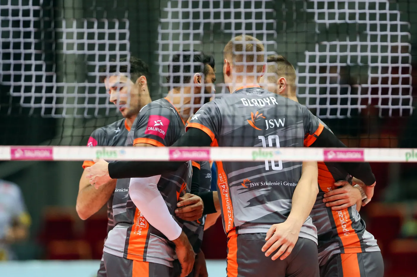 Dwóch siatkarzy Jastrzębskiego Węgla zakażonych koronawirusem