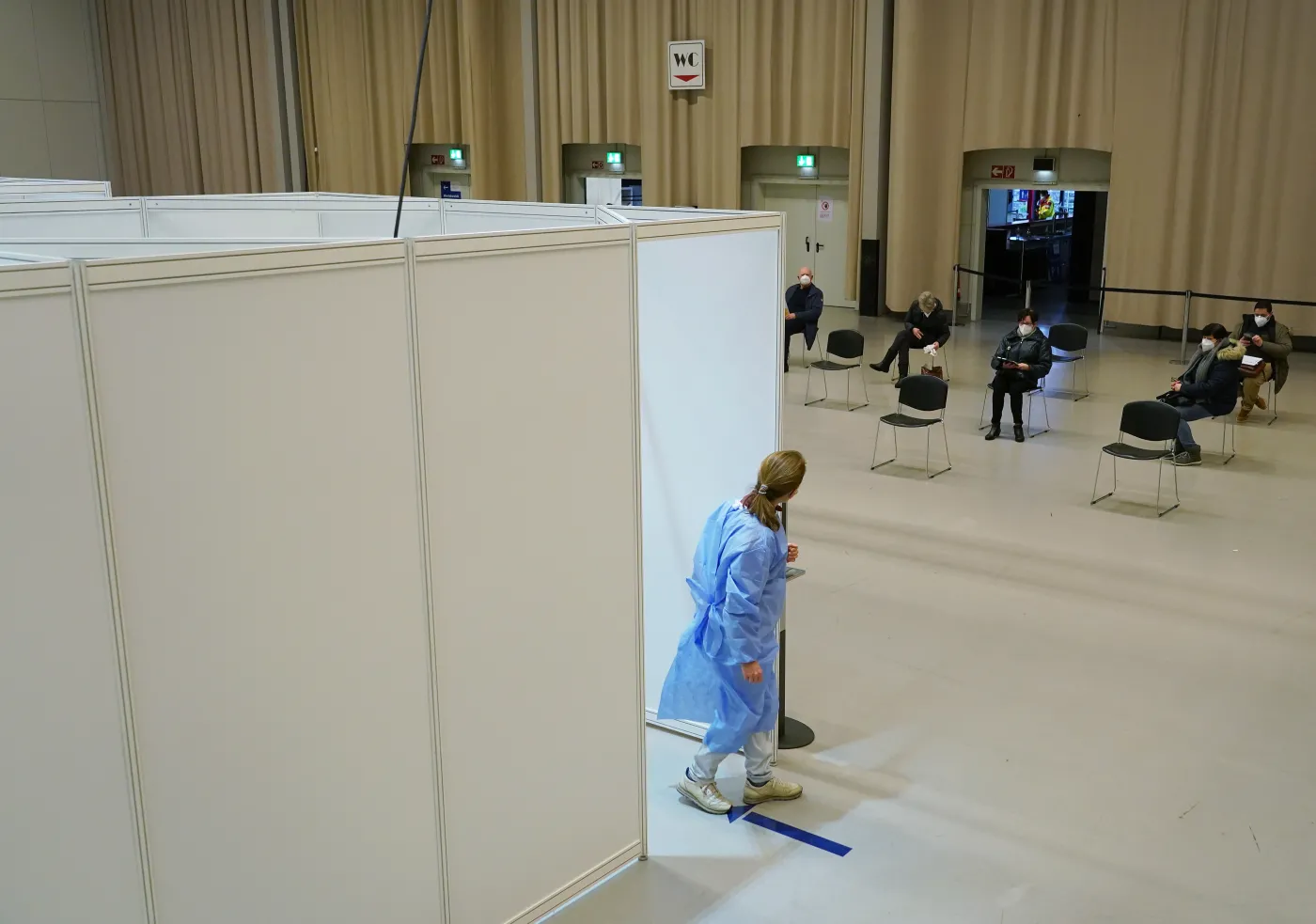 Krytyka niemieckiej akcji szczepień. Merkel powołuje grupę roboczą