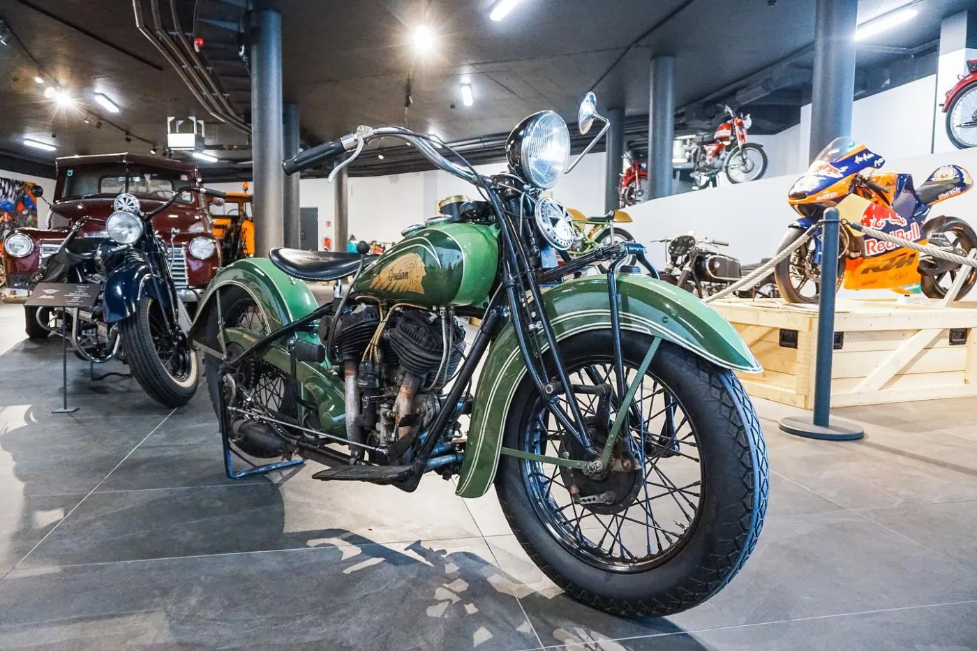 top-mountain-motorcycle-museum-37050962.jpg
