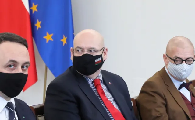 Zgorzelski: PiS próbuje ukręcić łeb wolnym mediom. Liczę na przyzwoitość Gowina