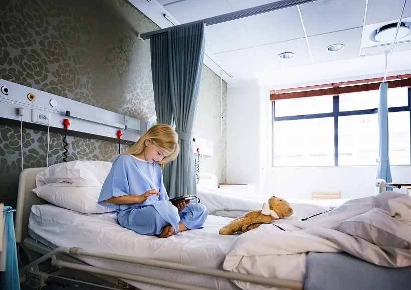 Leczenie dziecka za granicą – kompleksowe ubezpieczenie od PZU