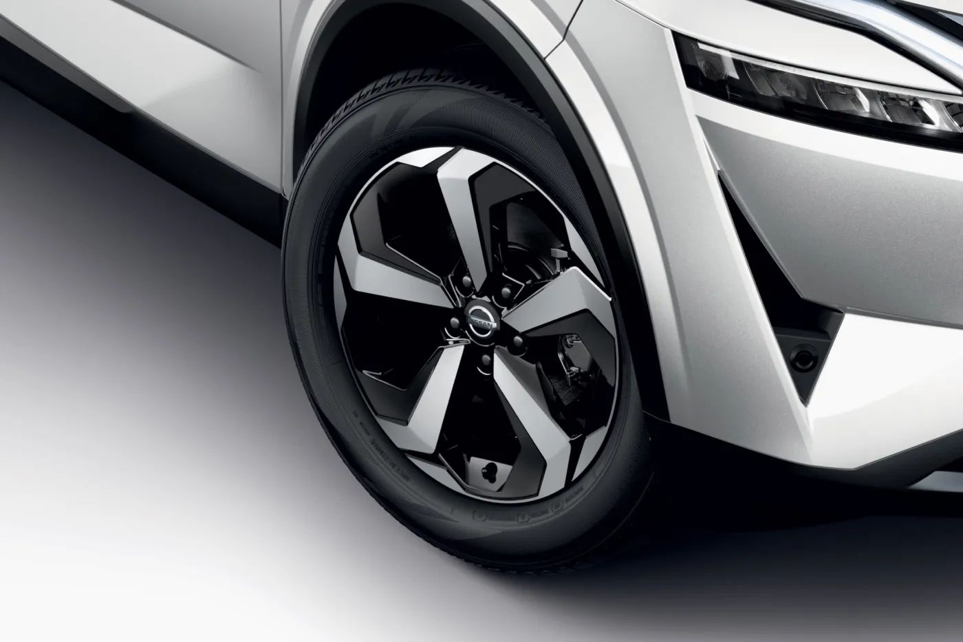 nissan-qashqai-premiere-edition-37081526.jpg