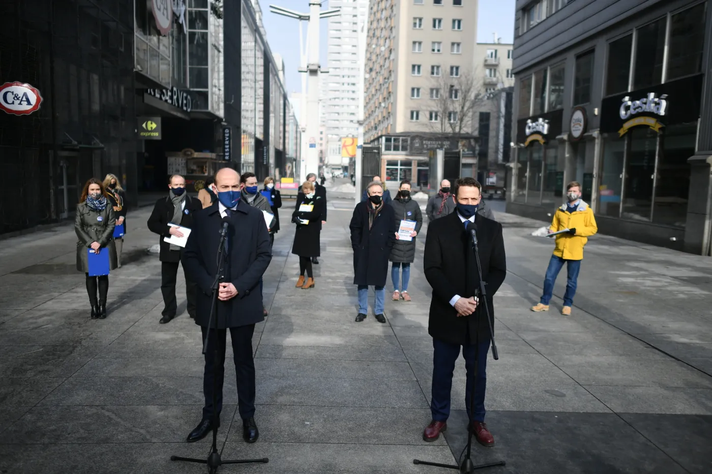 PO zbiera podpisy za likwidacją TVP Info. PiS: Mają zapędy autorytarne