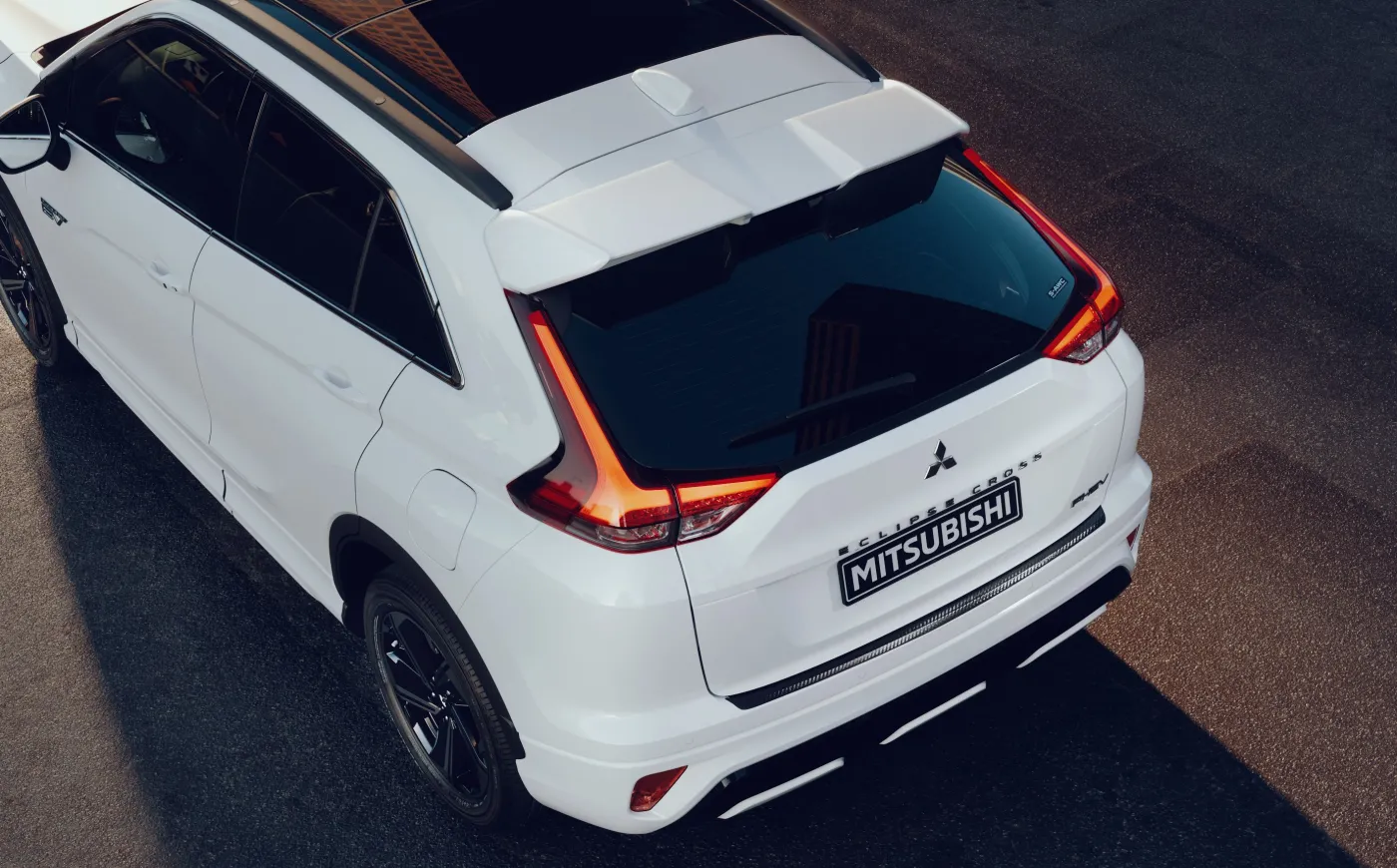 mitsubishi-eclipse-cross-phev-37089443.jpg